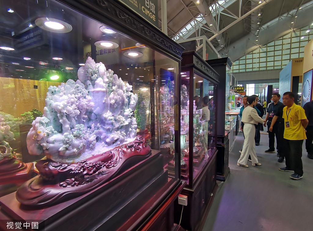 世界级菱锰矿“中国皇后”在南京参展