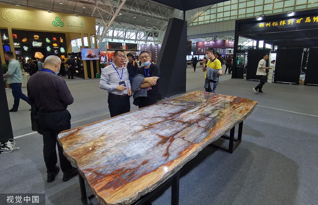 世界级菱锰矿“中国皇后”在南京参展