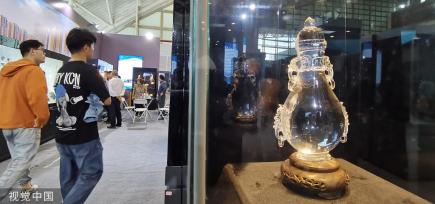 世界级菱锰矿“中国皇后”在南京参展