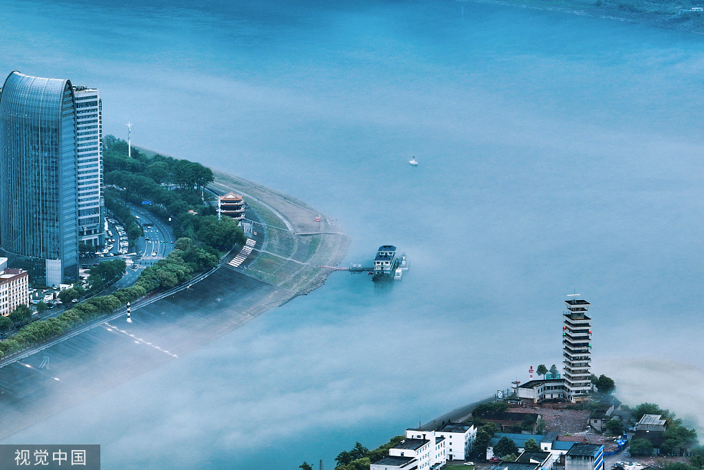 
北京空军总医院黄牛代挂号电话票贩子号贩子网上预约挂号,住院检查加快,湖北宜昌：雨后长江沿岸薄雾迷蒙