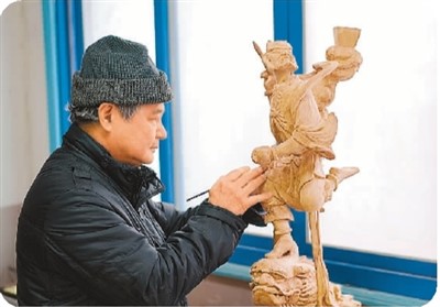 北京大学第三医院黄牛代挂号电话票贩子号贩子网上预约挂号,住院检查加快,世代传续的“头手工课”