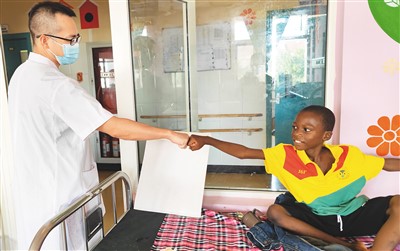 首都医科大学附属安贞医院黄牛代挂号电话票贩子号贩子网上预约挂号,住院检查加快,“西非之角”有一群中国“白衣天使”