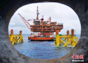 中国最大的动力定位浮托平台完成对接