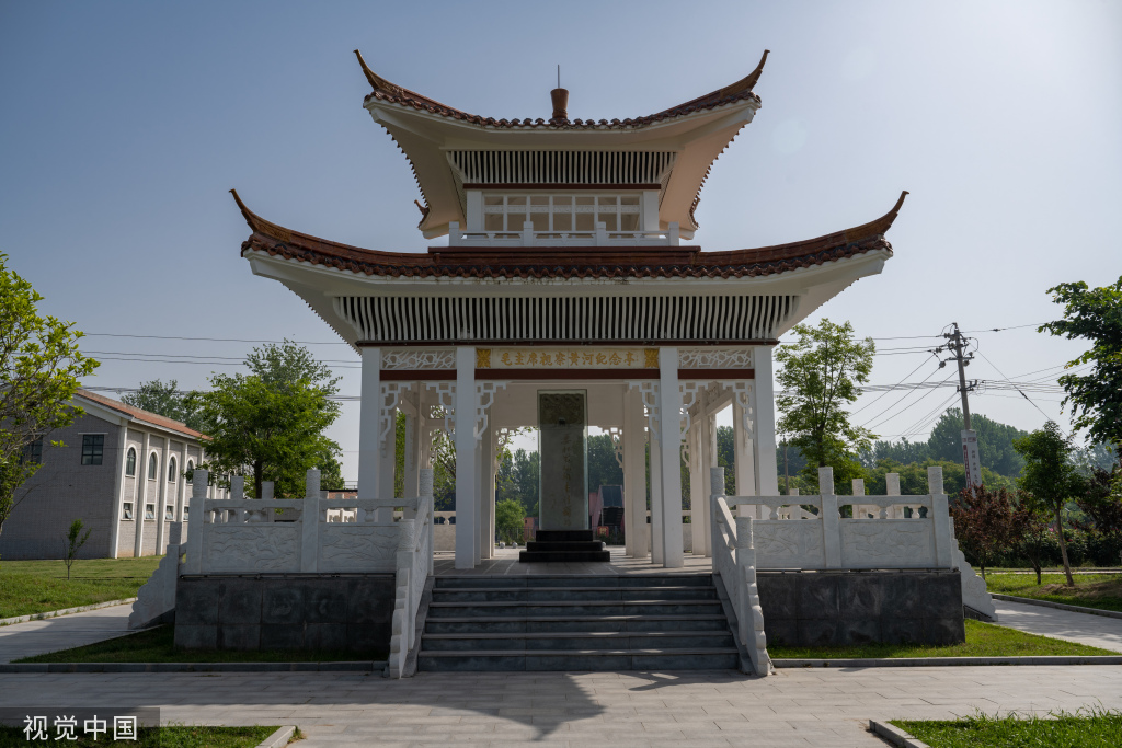 河南开封：黄河湾风景区农田葱绿