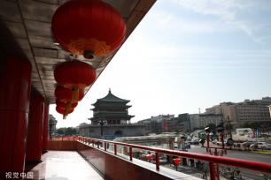 中国—中亚峰会将在西安举行 街头装扮一新