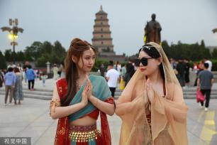 中国—中亚峰会18日召开 西安扮靓街景气氛浓郁