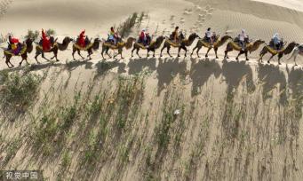 新疆巴州：罗布人村寨迎入夏首个旅游高峰