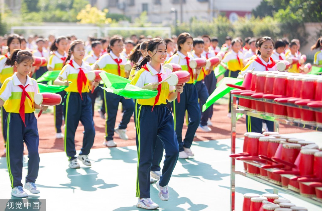 南通学生跳非遗海安花鼓 迎文化和自然遗产日