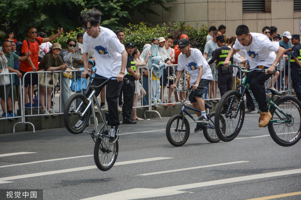
杭州市人民医院黄牛代挂号电话票贩子号贩子网上预约挂号,住院检查加快,杭州：花样迎亚运 武林大巡游启幕