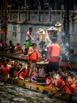 猎德龙舟队备战广州国际龙舟邀请赛