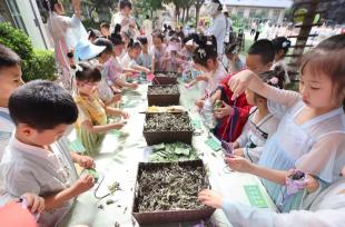 陕西西安萌宝体验端午传统文化