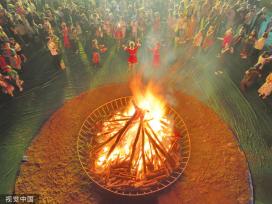 佳木斯乌日贡大会落幕 赫哲族群众载歌载舞庆祝