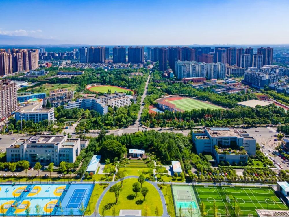 人均体育场地面积提前撞线 “成都大运会”将为郫都区带来怎样的加速效应？