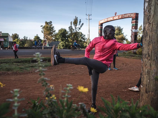 肯尼亚小伙备战大运会