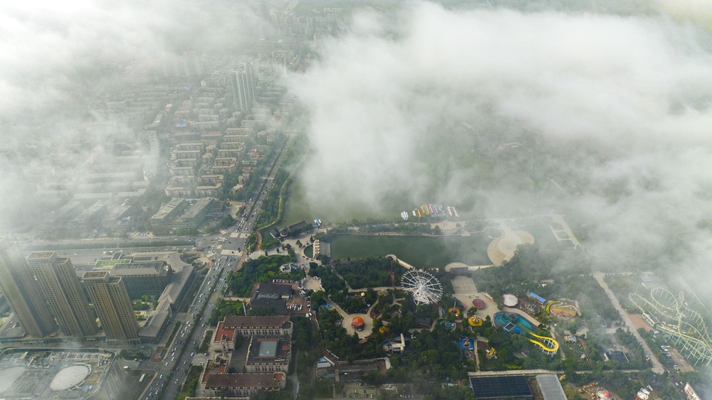 雨后天津出现平流雾绝美景色 蔚为壮观