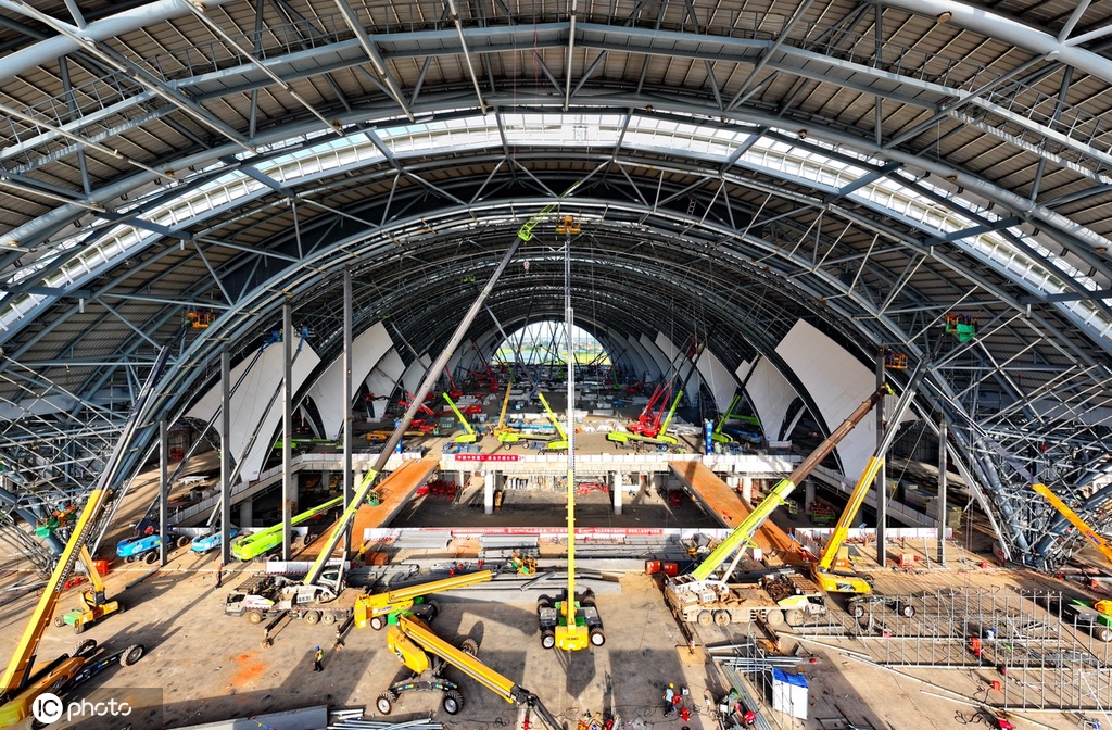 江西南昌东站项目建设提速