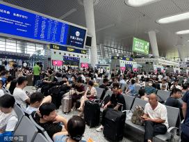中秋国庆黄金周临近 杭州东站提前迎来客流高峰