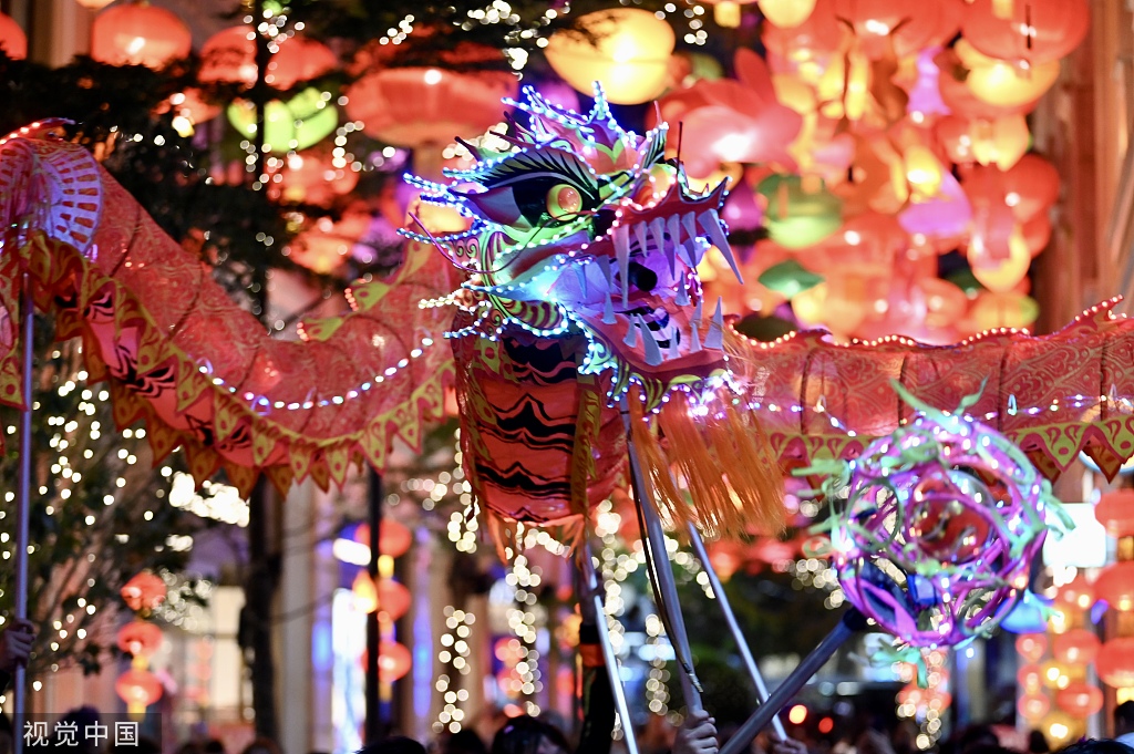 香港利东街挂中式灯笼迎中秋