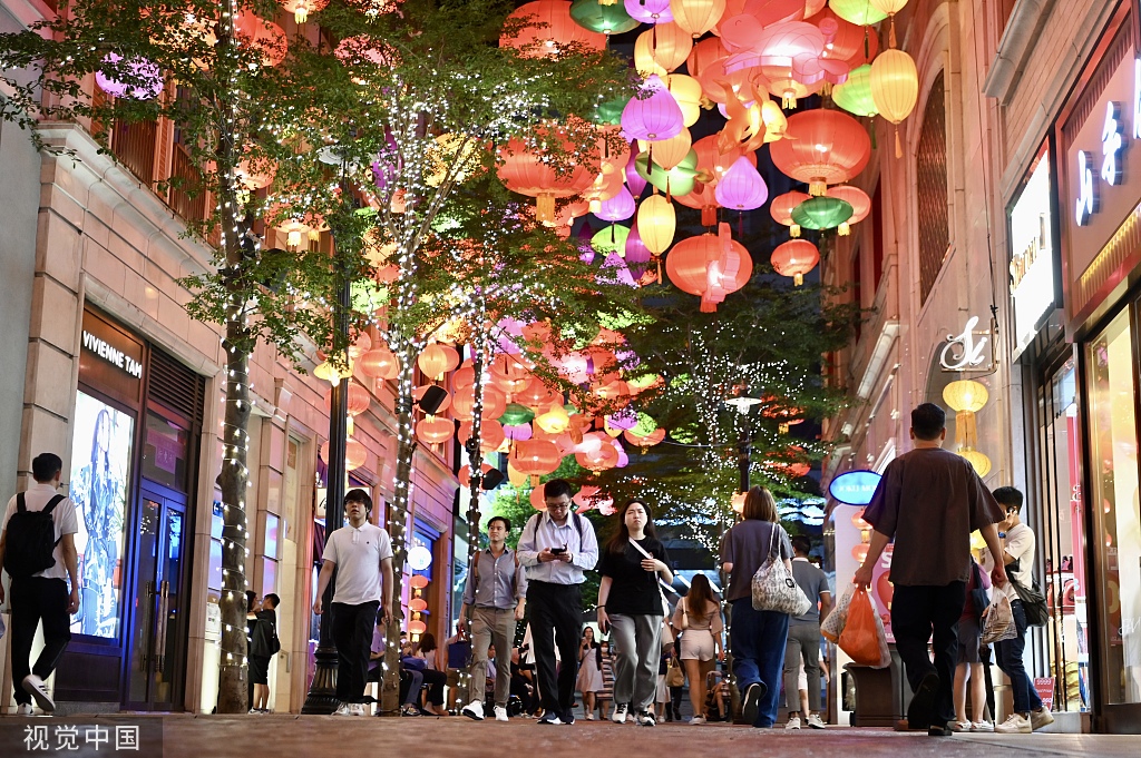 香港利东街挂中式灯笼迎中秋