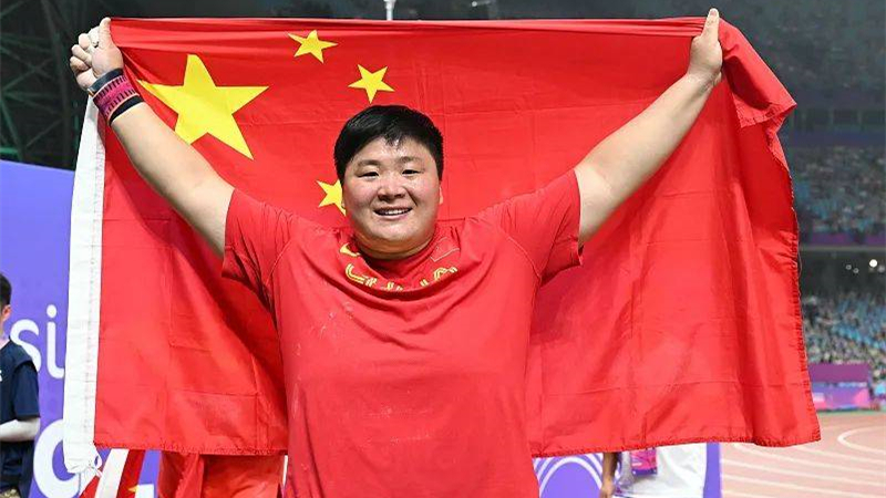 34岁巩立姣实现亚运三连冠，她说退役后想减肥80斤，留长发……