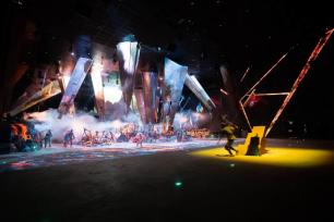 高质量发展调研行 | 打卡首个以长征为主题的全域行浸式数字体验馆“红飘带”