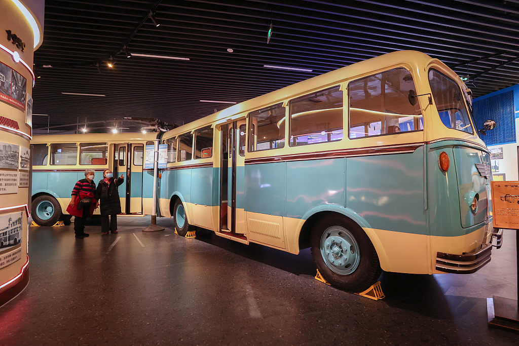 北京公交馆全景式呈现百年奋进历程