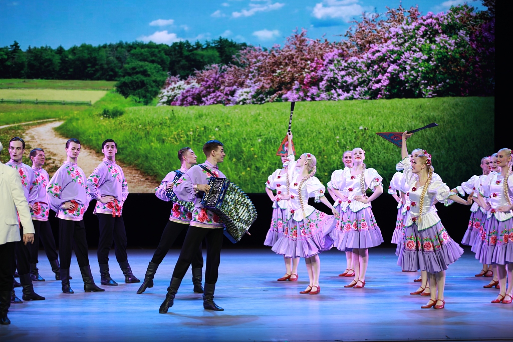 俄罗斯国宝级舞蹈团亮相湖北宜昌剧院
