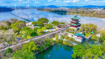 江西赣州：生态文明建设成效显著 三江口水清岸绿