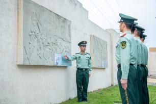 广西北海：武警官兵缅怀革命先烈