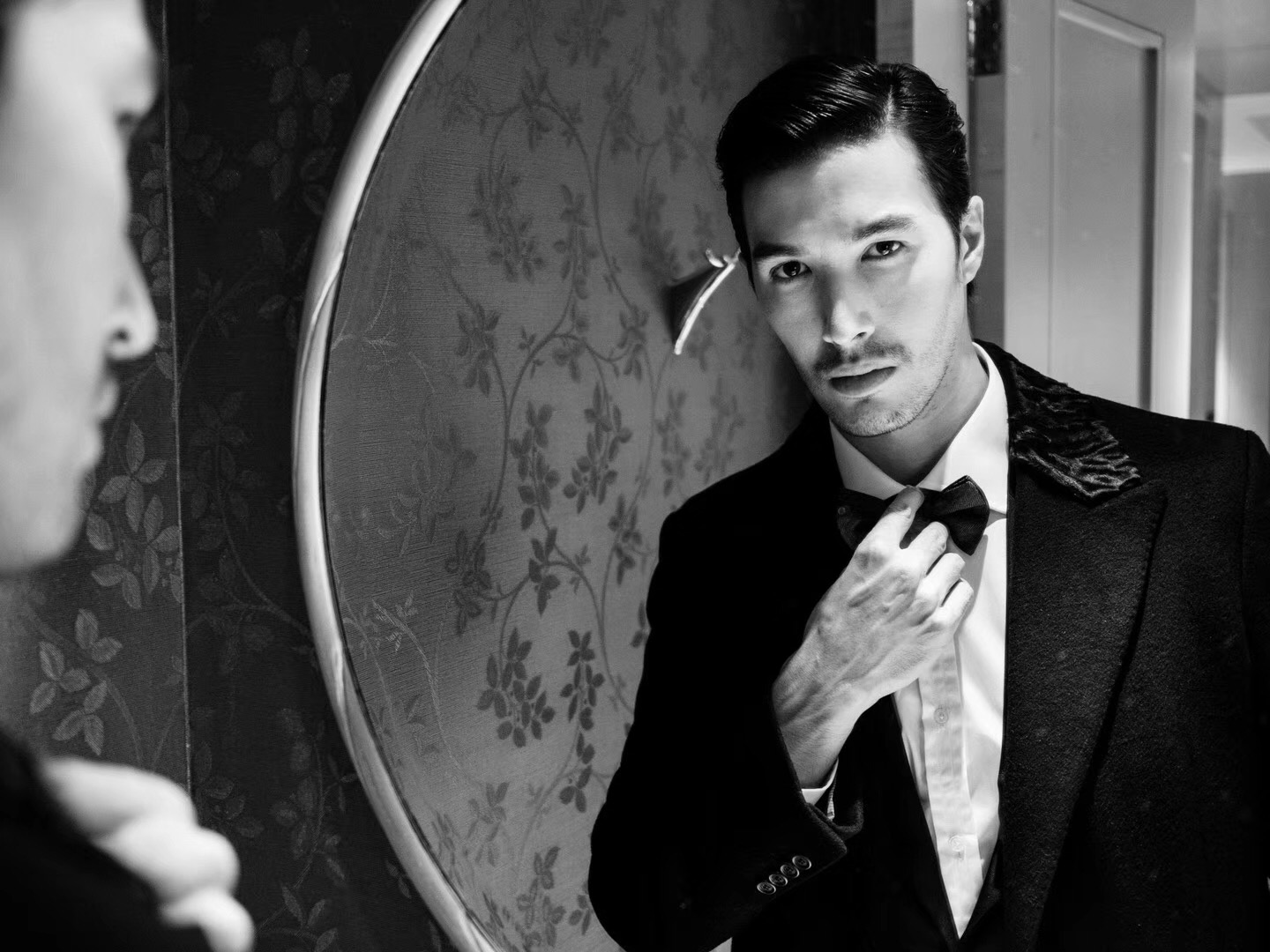 锦荣黑白大片质感高级 尽显贵族绅士范儿