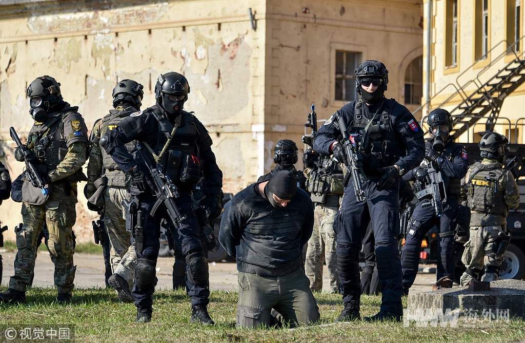 五国反恐部队2800人荷枪实弹齐聚斯洛伐克