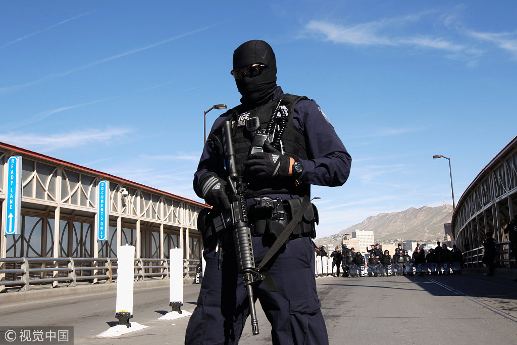 美军在美墨边境举行安全演习严防大篷车移民