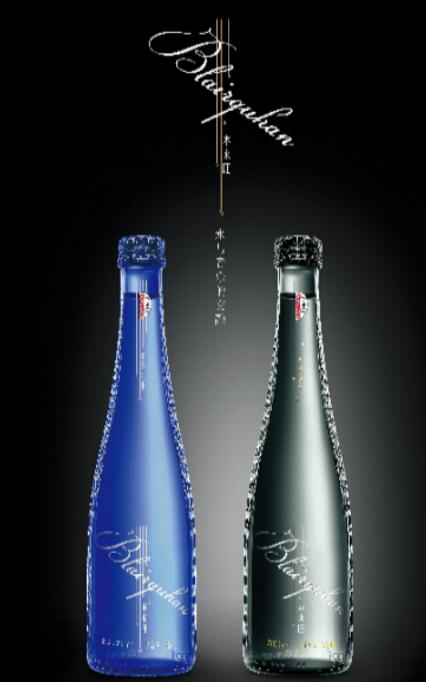 景田推出高端玻璃瓶装水blairquhan本来旺水与音乐的交融