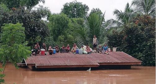 老挝一水电站大坝坍塌 已致多人遇难数百人失踪