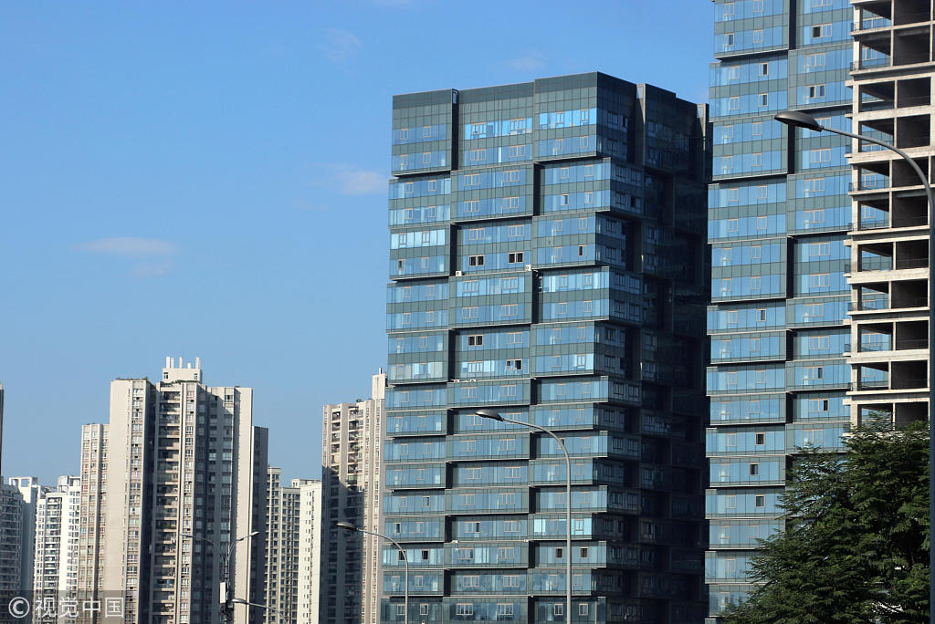 重庆一住宅用全幕玻璃 如"集装箱"堆砌