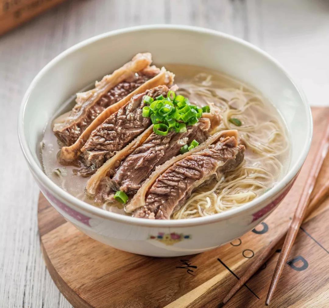 招牌七爷清汤牛腩面