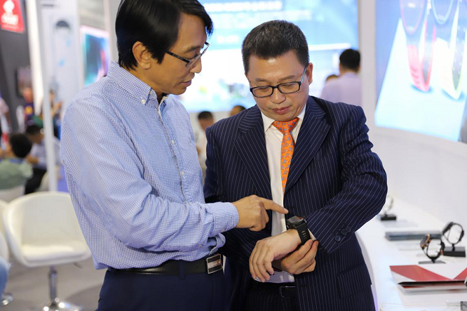 深圳龙腾飞通讯携智能物联网亮相高交会