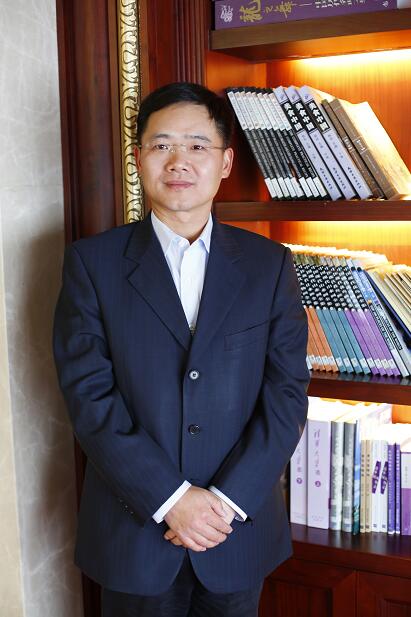 启迪控股董事长王济武斜拉桥优美的弧线飞架两岸.