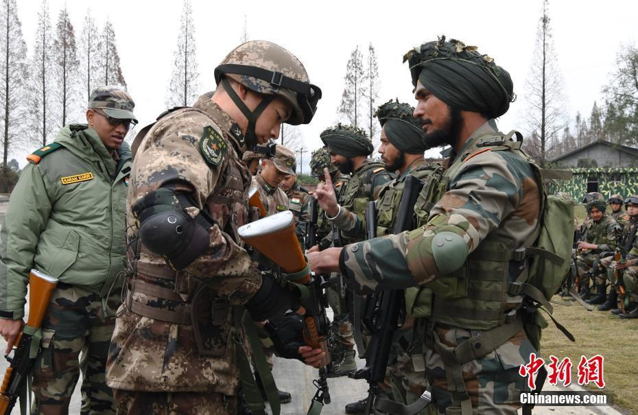 中印手拉手军演进行时多图