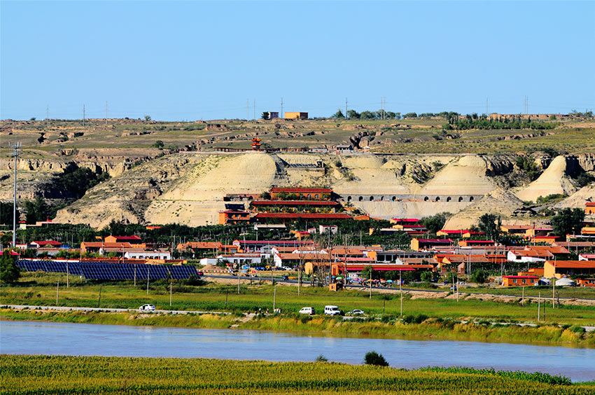 美丽乡村·内蒙古郝家窖村:沟沟壑壑也挡不住农家美色