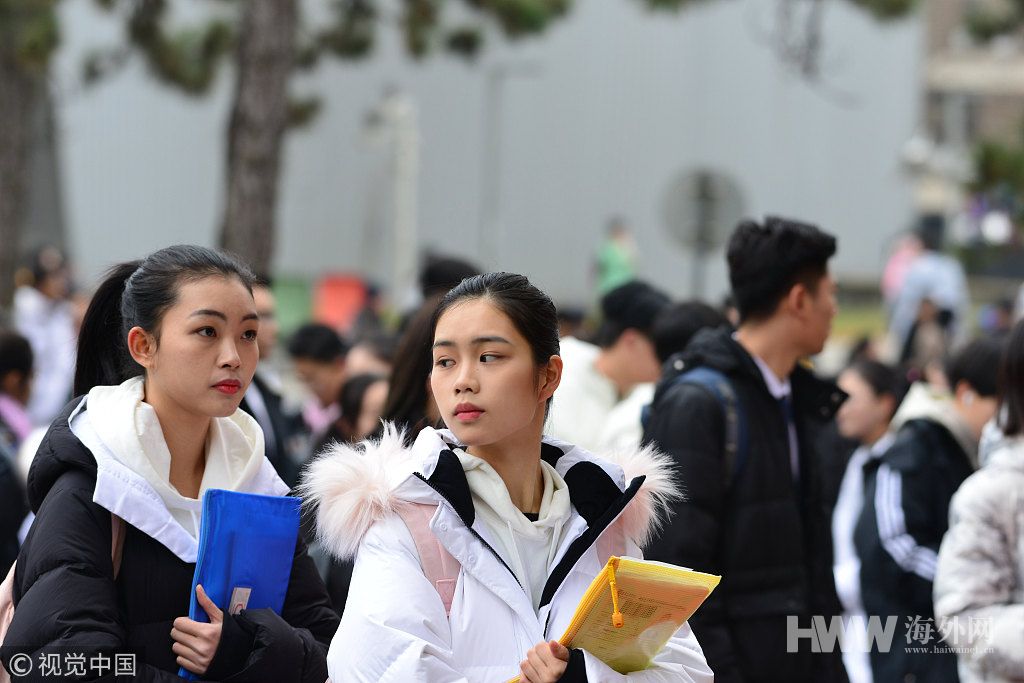 南艺校考开考美女帅哥不惧严寒追求艺术梦