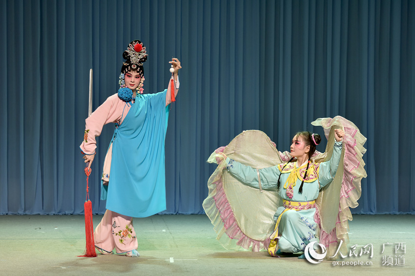广西:梨园新秀向新中国成立70周年献礼