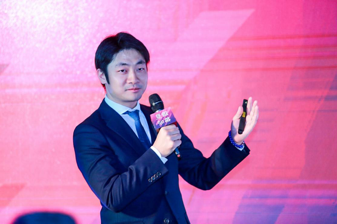 他谈到,记忆中最早的"网红酒店",是外公周鸿猷主理的南京金陵饭店.