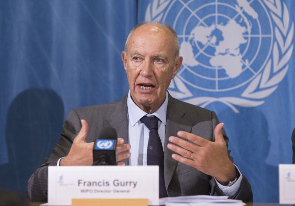 2018年12月3日,世界知识产权组织发表年度报告称,2017年中国国内专利、商标、工业品外观设计等各类知识产权的申请量都位列全球第一,有力推动了全球知识产权申请的增长。 (新华社)