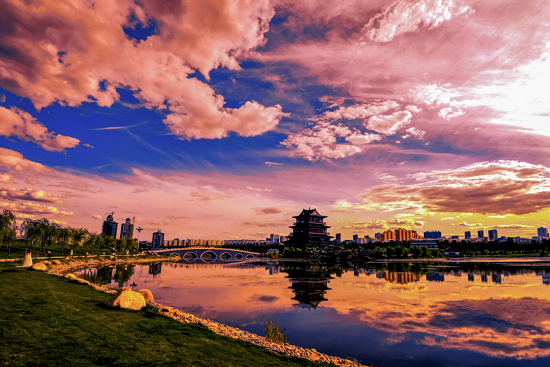 陕西榆林:创建国家森林城市 保卫绿色家园