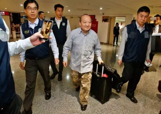 武统学者讲述遭台湾遣返经历他们来了一二百人