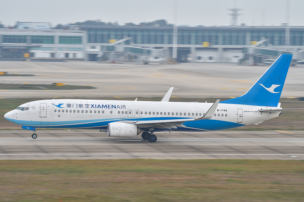 厦门航空波音737-700,厦门航空波音737-800 厦门航空公司相关负责人证实,针对10架波音737max飞机长时间停飞造成