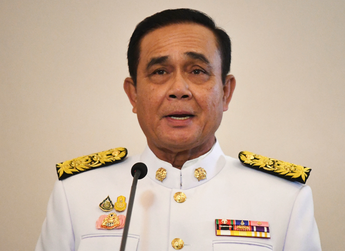 泰国国王正式任命巴育为总理(组图)