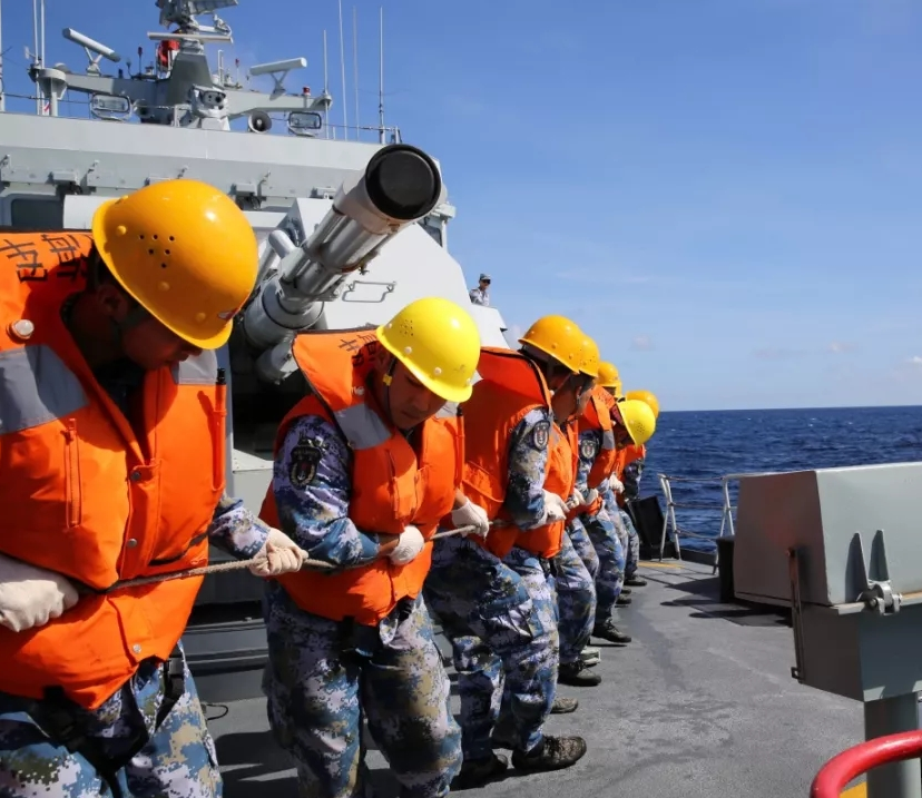 南海某海域这场海上训练超燃(组图)