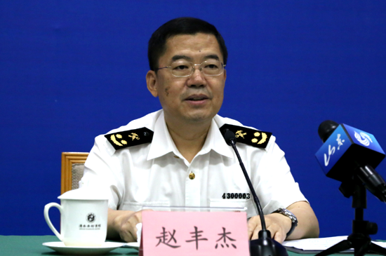 济南海关副关长,党组成员赵丰杰,青岛海关巡视员邵白介绍2019年上半年